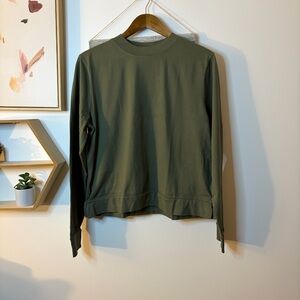 Pact NWT Long Sleeve Top Large